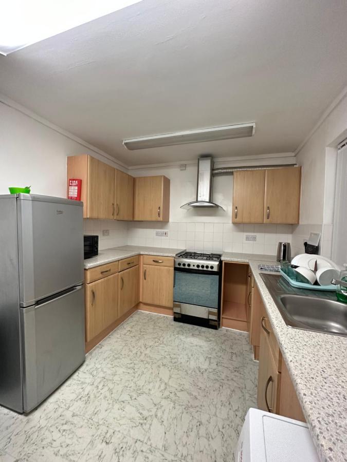 Апартаменти Bright, Warm & Cozy House In Harpurhey Манчестер Екстер'єр фото